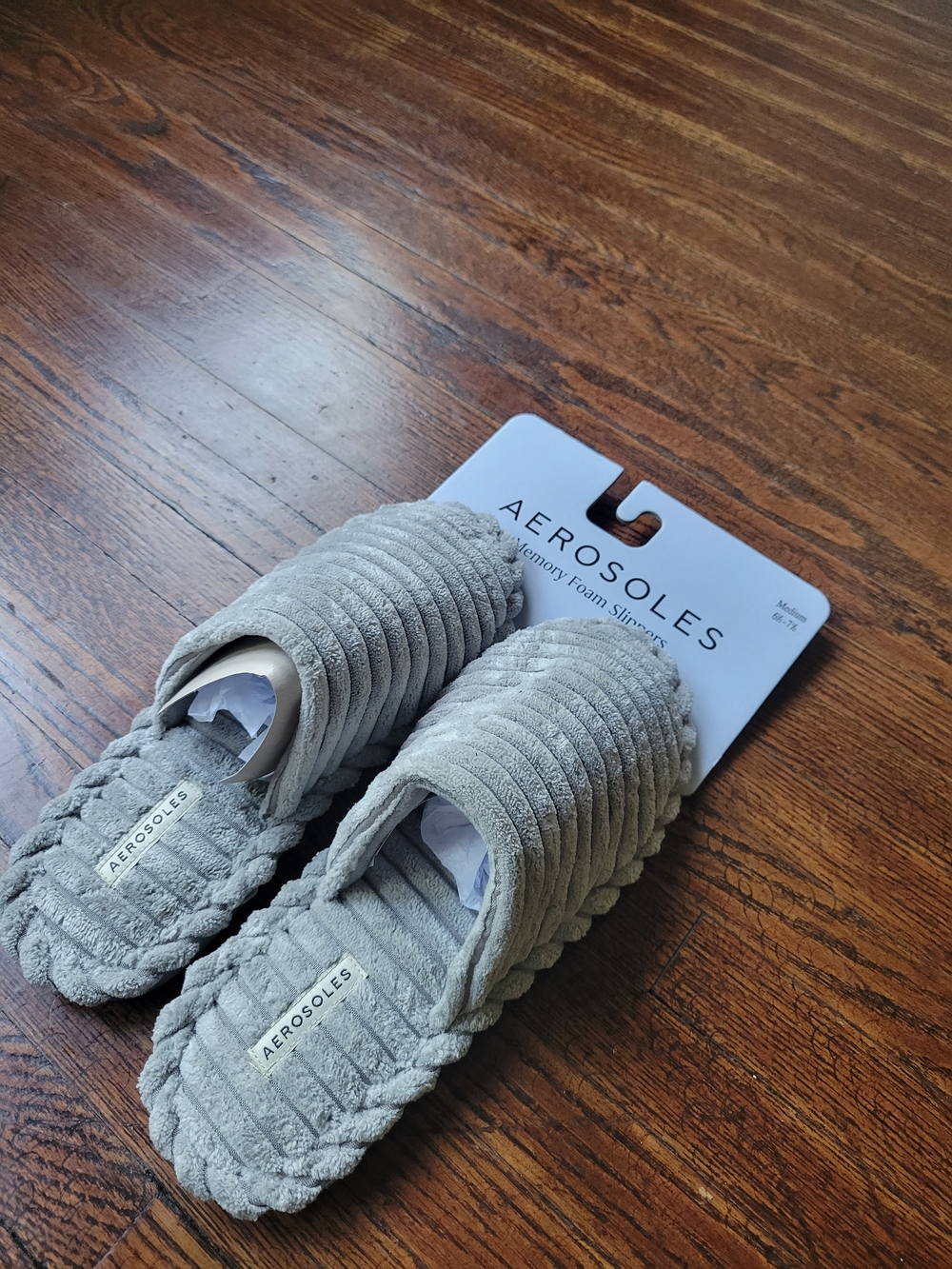 Aerosoles’s Memory Foam Slippers Size Medium 6 1/2 -7 1/2 New Grey Soft Comfy - Picture 4 of 15